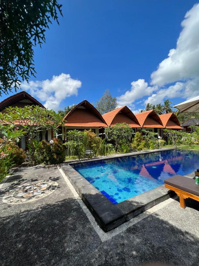 Sindhu Mesari Bungalow Toyapakeh エクステリア 写真