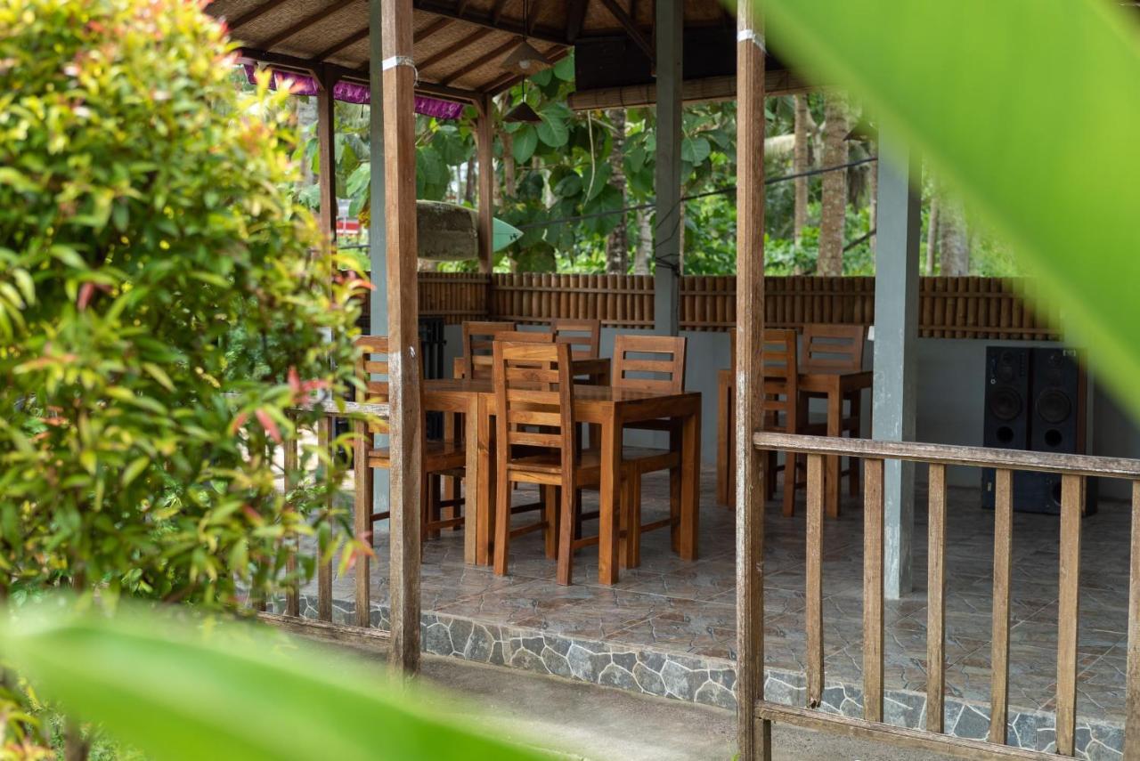 Sindhu Mesari Bungalow Toyapakeh エクステリア 写真