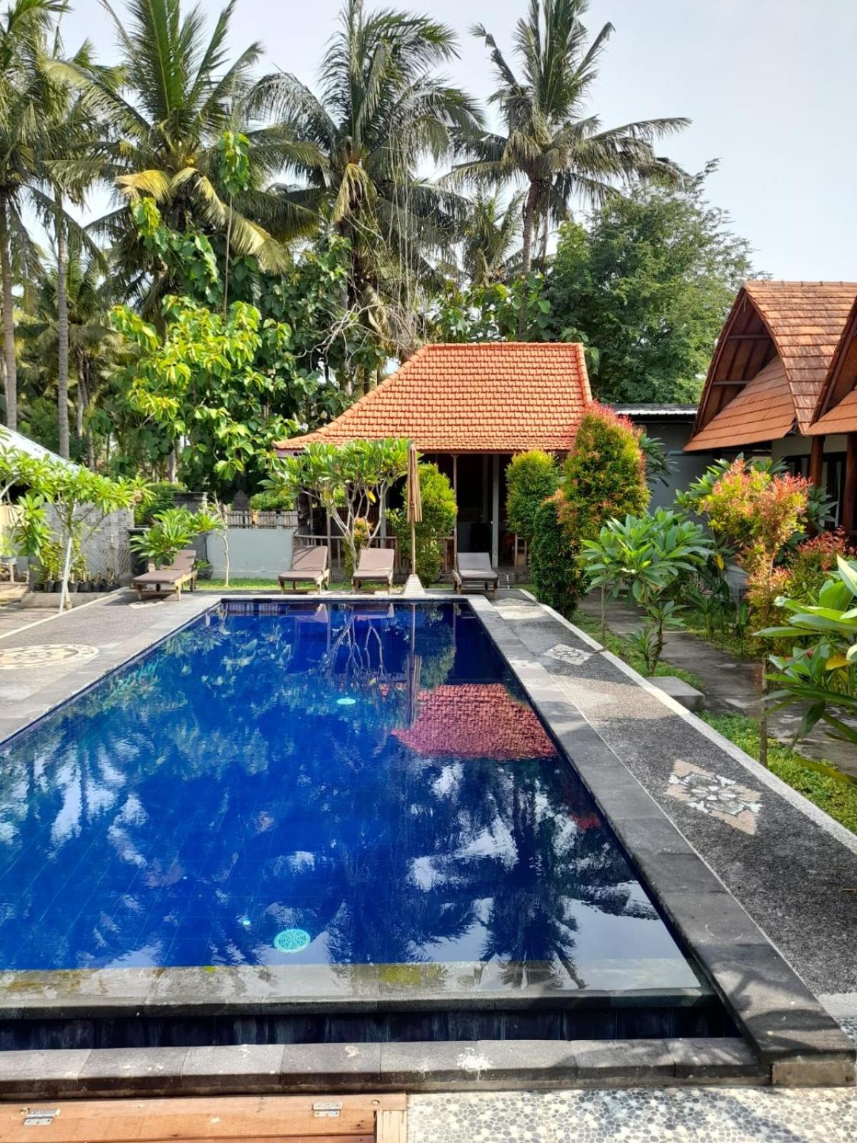 Sindhu Mesari Bungalow Toyapakeh エクステリア 写真