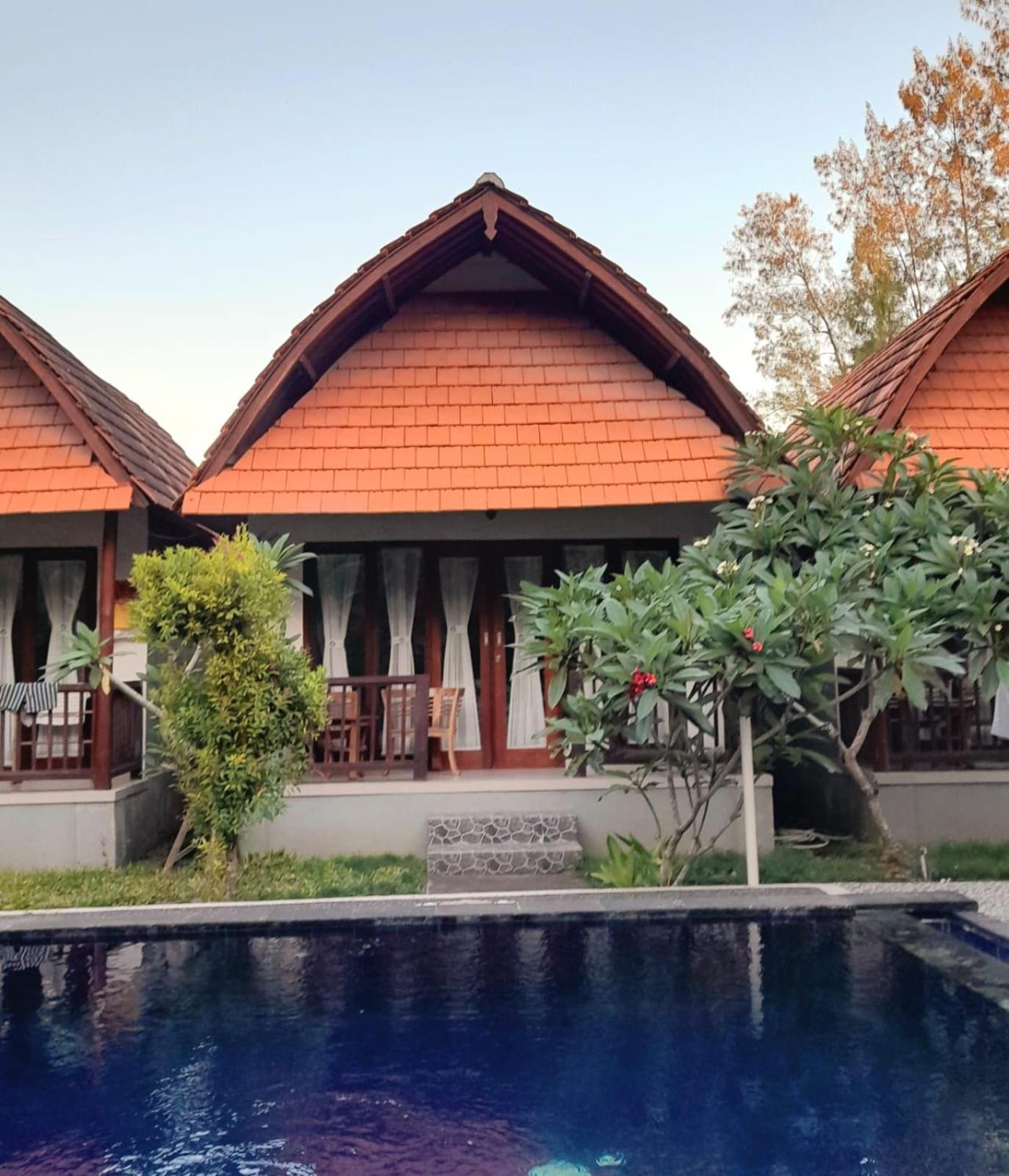 Sindhu Mesari Bungalow Toyapakeh 部屋 写真